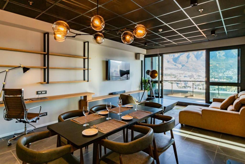 The Halyard * Cape Town